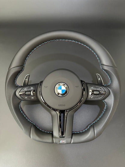 BMW M-Sport Ratt Flat bottom & Perforerat läder (Passar F1X, F2X, F3X, F8X, X3, X4, X5, X6)