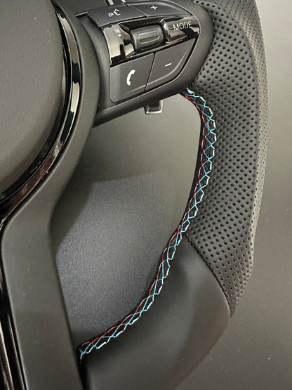 BMW M-Sport Ratt Flat bottom & Perforerat läder (Passar F1X, F2X, F3X, F8X, X3, X4, X5, X6)