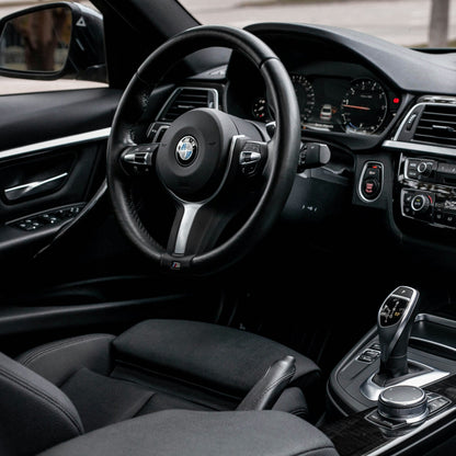 BMW M-Sport ratt monterad i BMW 4 serie.