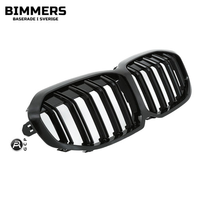 Njurgrill dubbla ribbor BMW 1-serie F40 från 2019, blank svart, bild 2