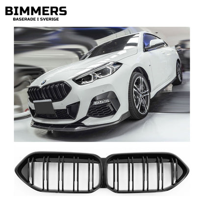 Njurgrill dubbla ribbor BMW 2-serie Gran Coupé F44 från 2020, blank svart, bild 1