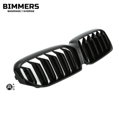 Njurgrill dubbla ribbor BMW 5-serie G30 G31 LCI från 2020, blank svart, bild 2