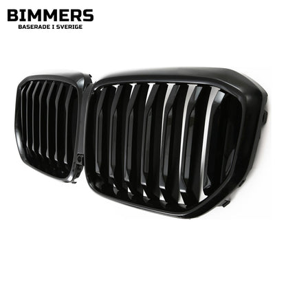 Njurgrill dubbla ribbor BMW X5 G05 LCI från 2023, blank svart, bild 2