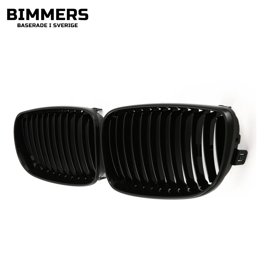 Njurgrill enkla ribbor BMW 1-serie E87 E81 E82 E88 LCI från 2007, blank svart, bild 2