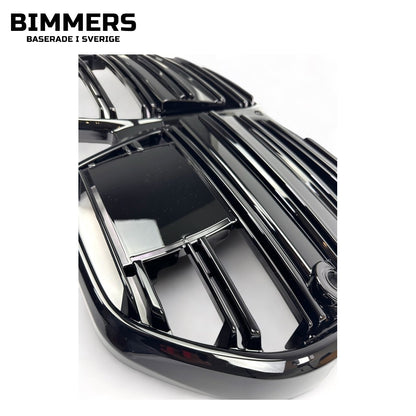 Njurgrill horisontella ribbor BMW i4 G26 från 2021, blank svart, bild 4